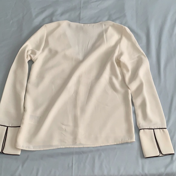 H&M blouse - Picture 2 of 3